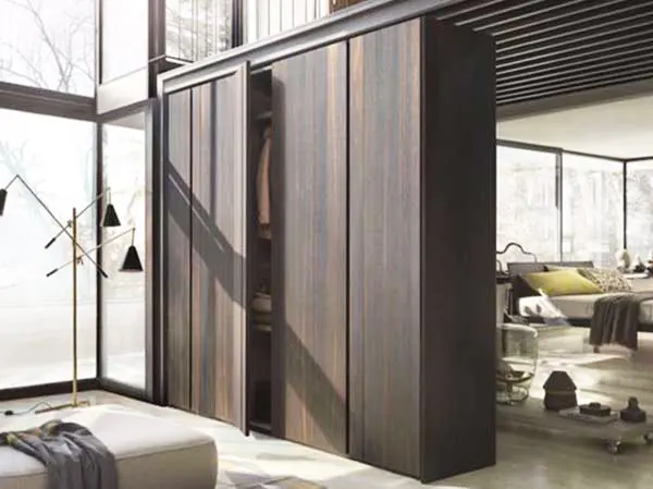 Wardrobe Envy | Dividing Wardrobe