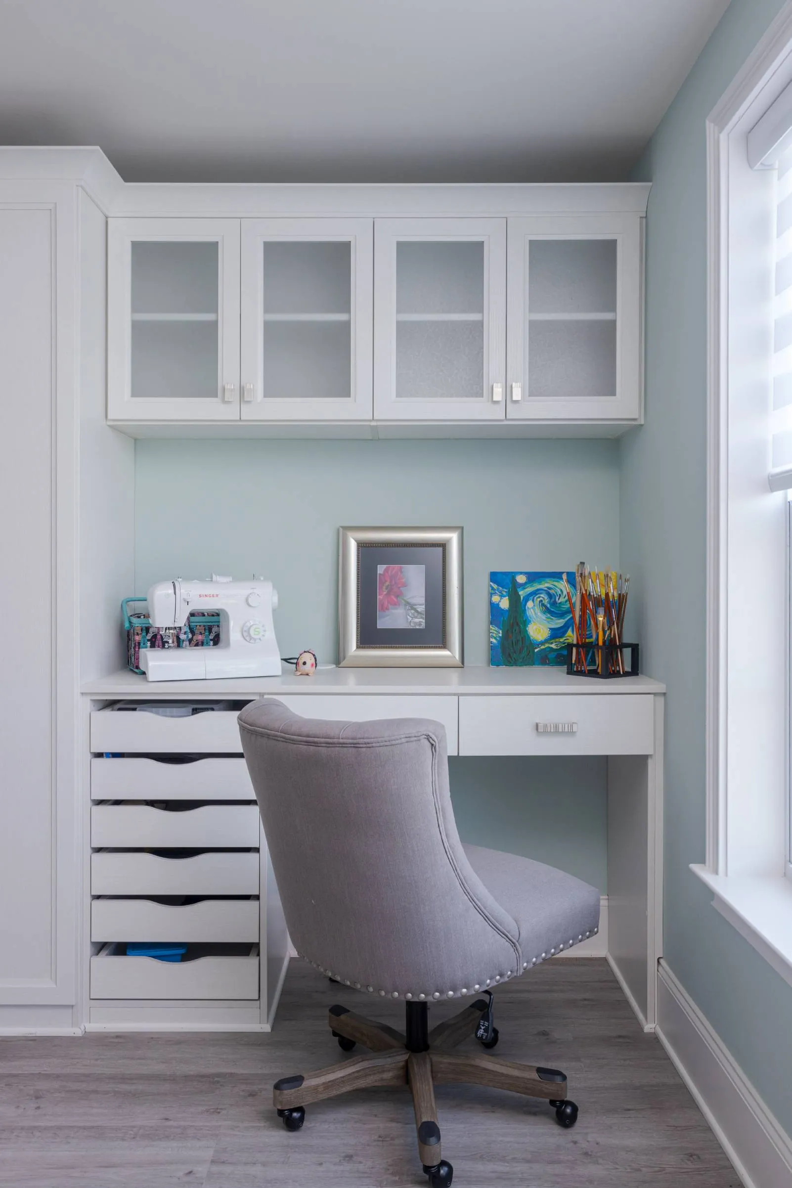 Murphy bed art room combination with desk area
