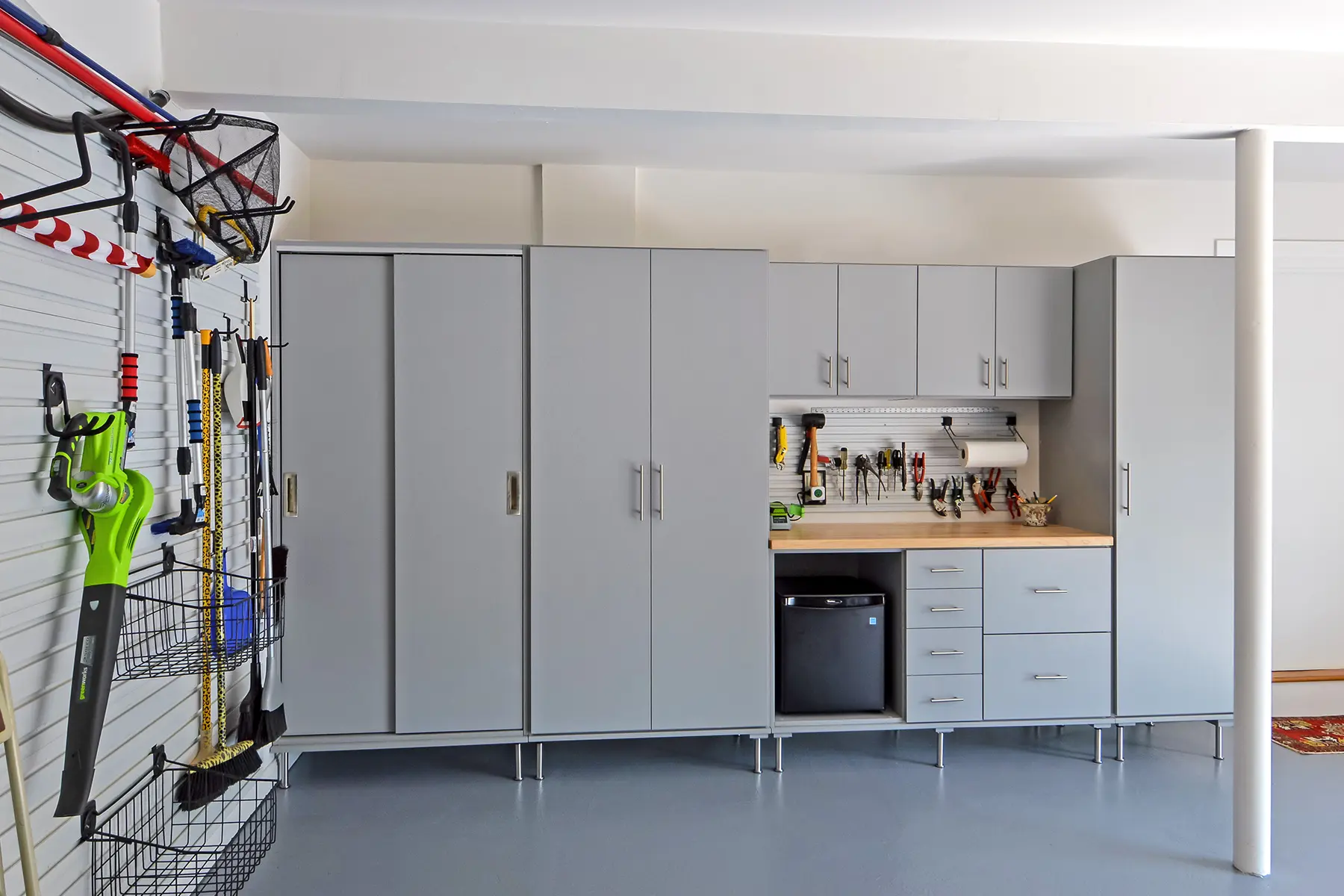 Custom Garage Cabinets & Storage Organizer Systems